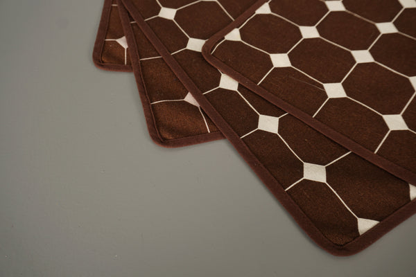 Vintage 4 Piece Set Placemats Table Set 1960s Brown Cream Fabric - Image 4