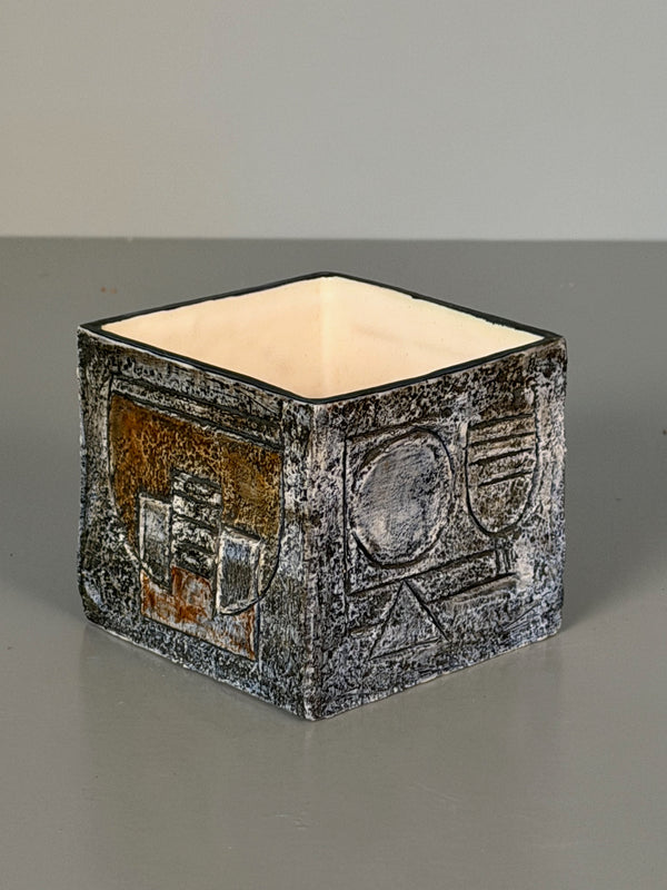Troika Cornwall Cube Vase 1970s Beige Black Ceramic - Image 4