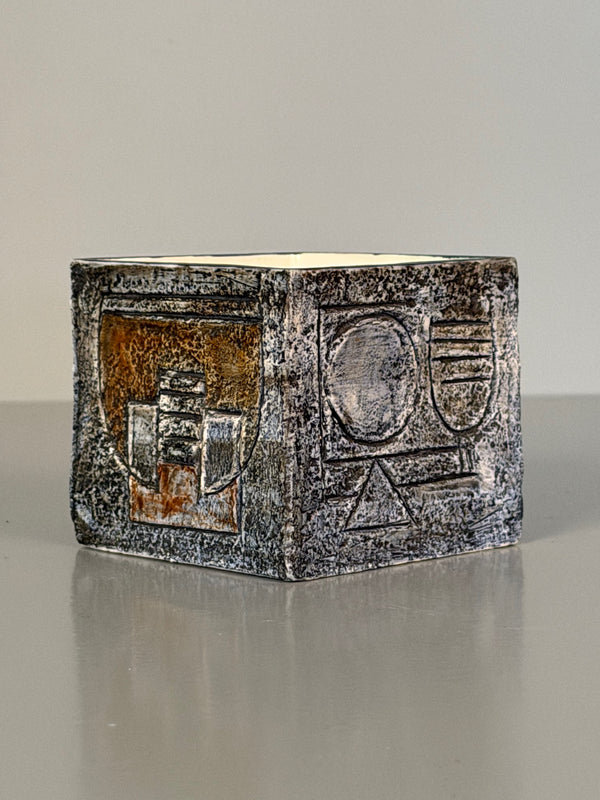 Troika Cornwall Cube Vase 1970s Beige Black Ceramic - Image 7