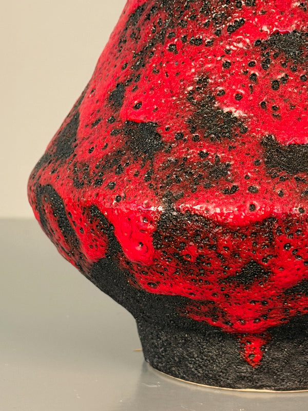 Jopeko Vintage Vase Handle Vase 1960s Red Black Ceramic - Image 9